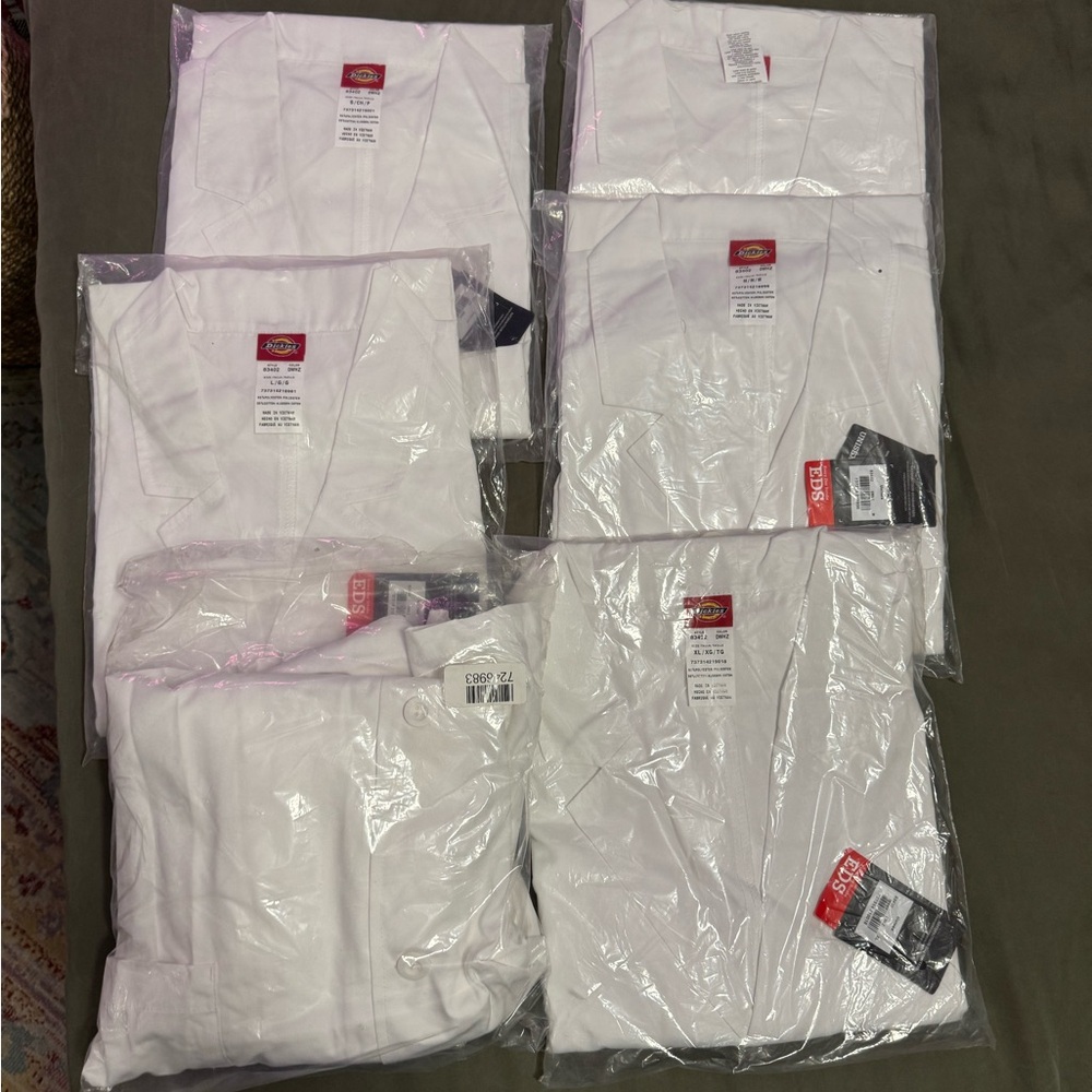 Dickies Unisex White lab coat BNWT